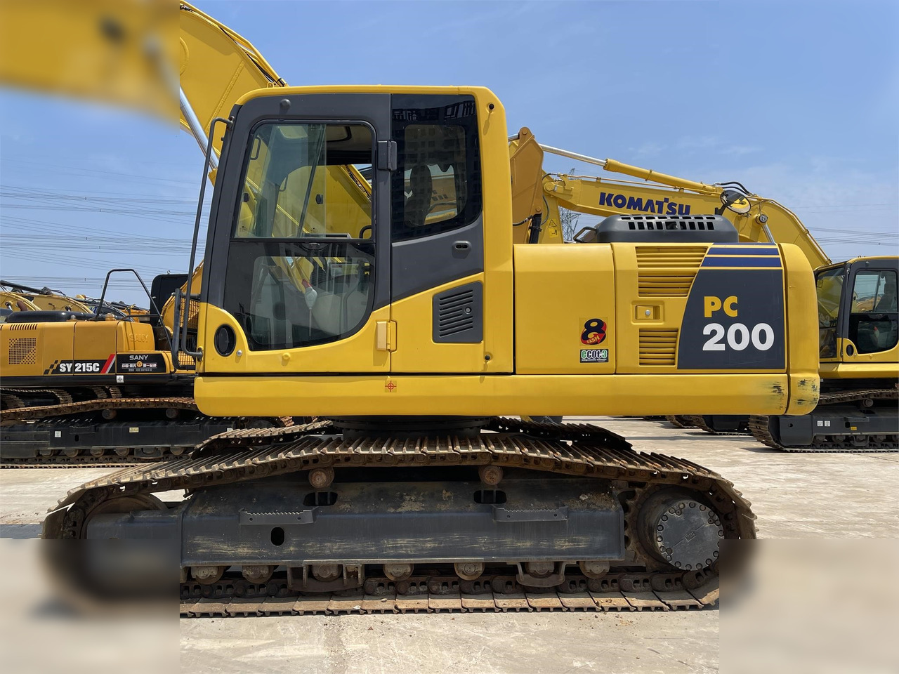 KOMATSU PC200-8 - Гусеничный экскаватор: фото 1 KOMATSU PC200-8 - Гусеничный экскаватор: фото 1
