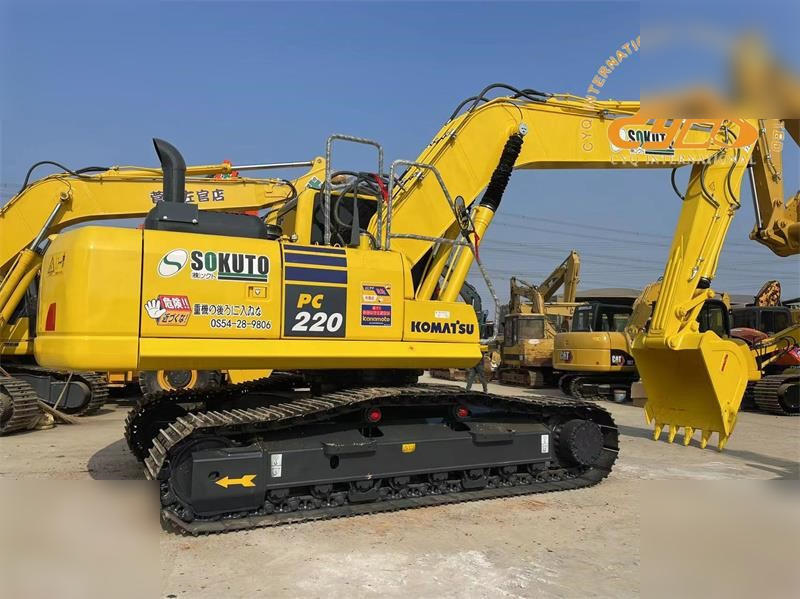 KOMATSU PC220-8 - Гусеничный экскаватор: фото 2 KOMATSU PC220-8 - Гусеничный экскаватор: фото 2