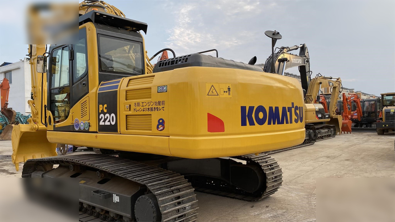 KOMATSU PC220-8 - Гусеничный экскаватор: фото 5 KOMATSU PC220-8 - Гусеничный экскаватор: фото 5