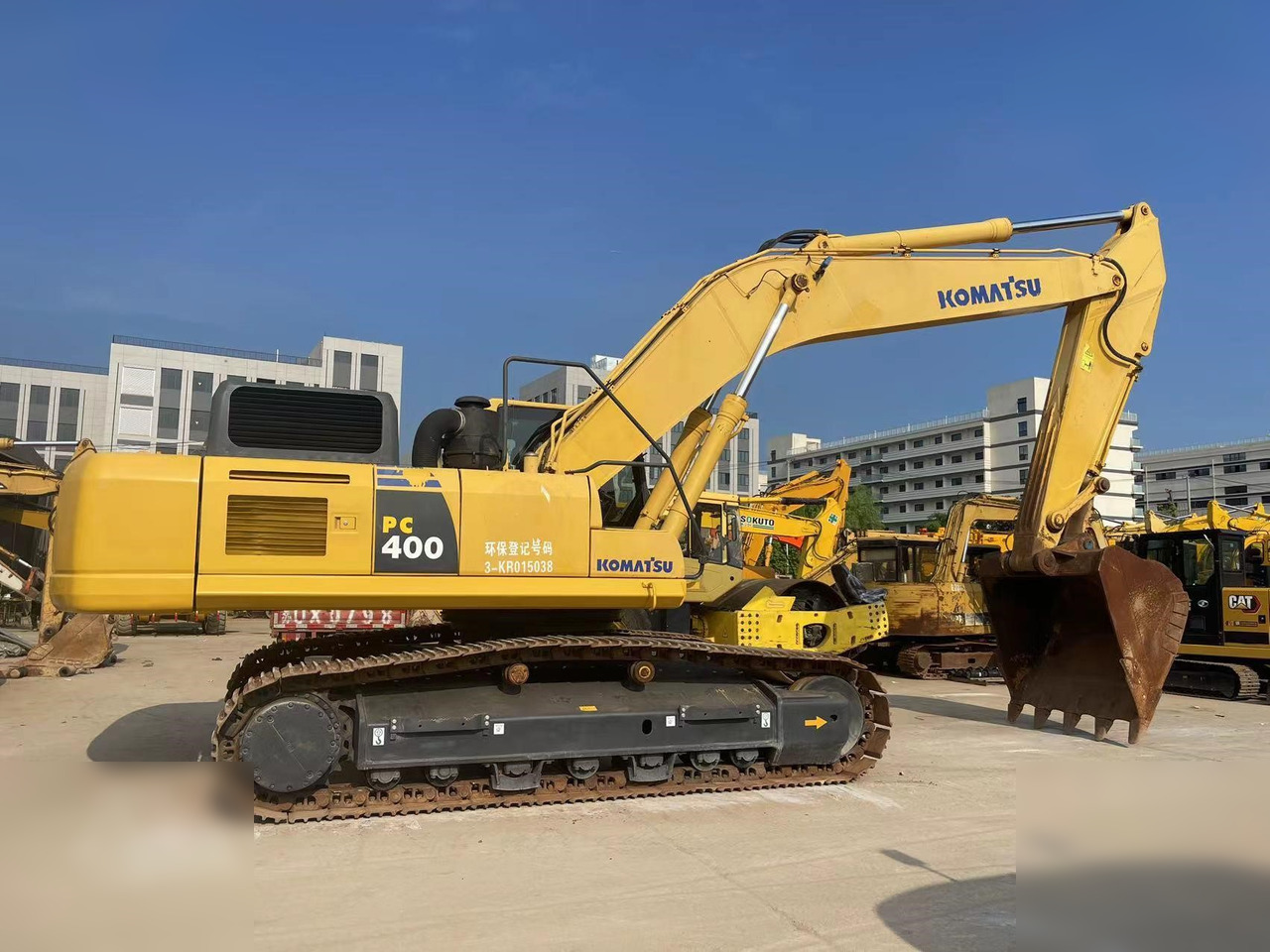 KOMATSU PC400-8R - Гусеничный экскаватор: фото 1 KOMATSU PC400-8R - Гусеничный экскаватор: фото 1