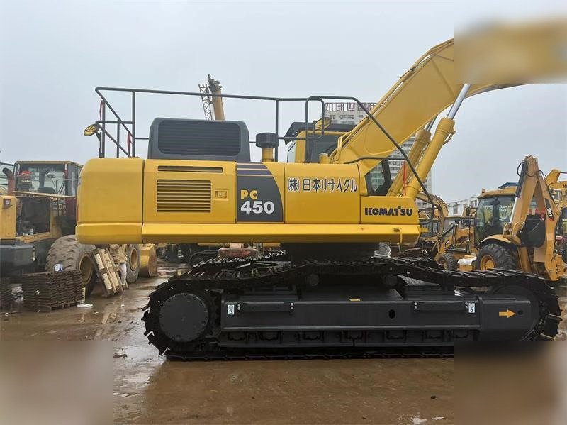 KOMATSU PC450-8 - Гусеничный экскаватор: фото 2 KOMATSU PC450-8 - Гусеничный экскаватор: фото 2