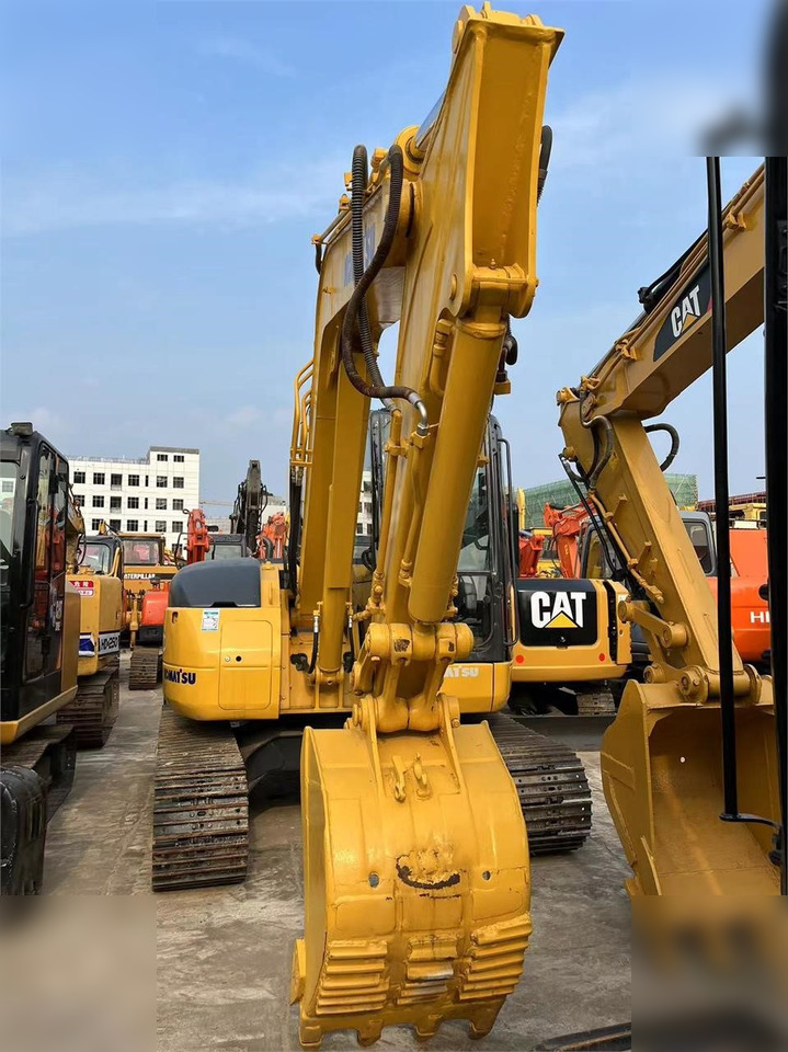 KOMATSU PC78US-6 - Гусеничный экскаватор: фото 2 KOMATSU PC78US-6 - Гусеничный экскаватор: фото 2