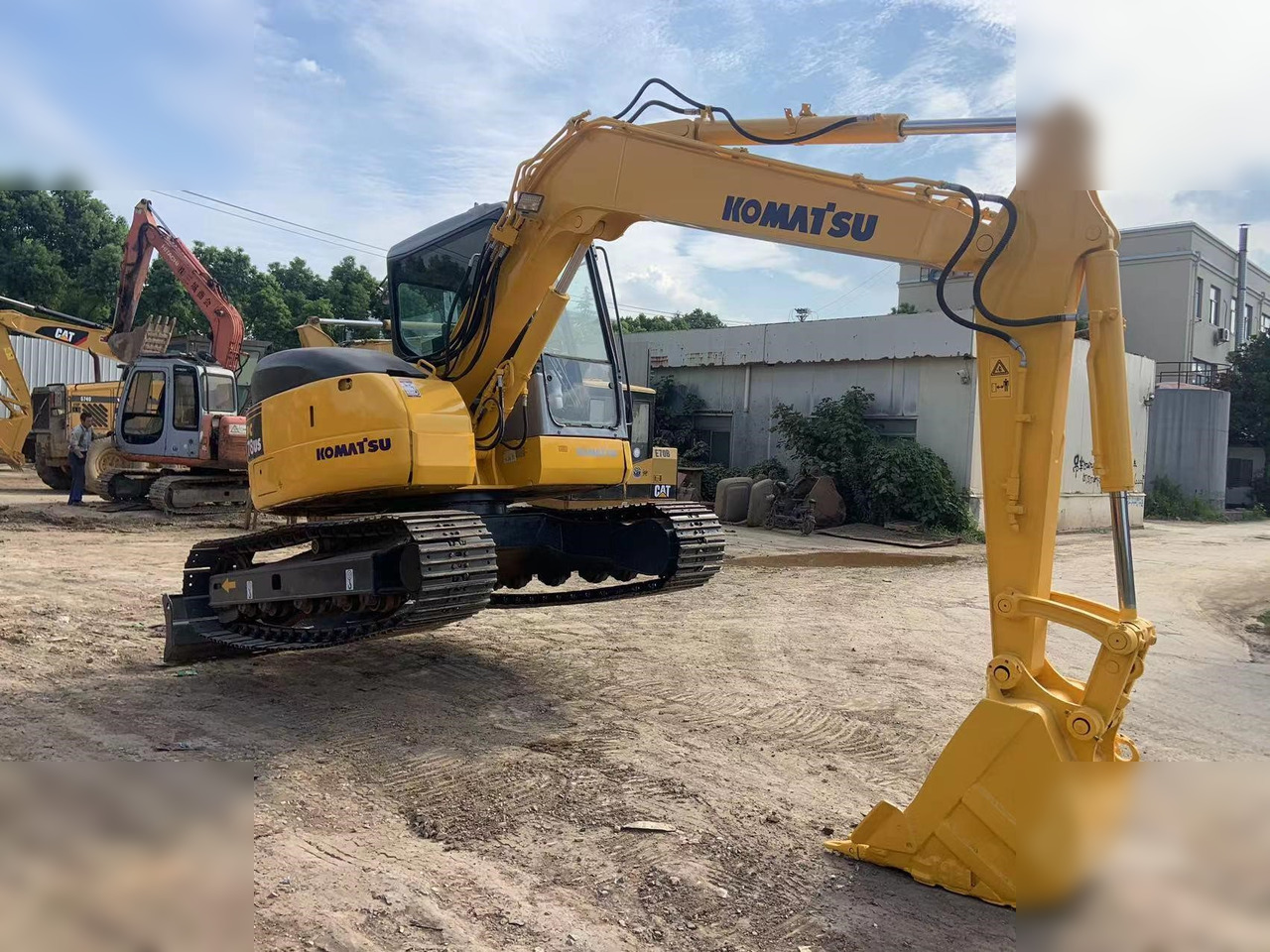 KOMATSU PC78US-6 - Гусеничный экскаватор: фото 3 KOMATSU PC78US-6 - Гусеничный экскаватор: фото 3