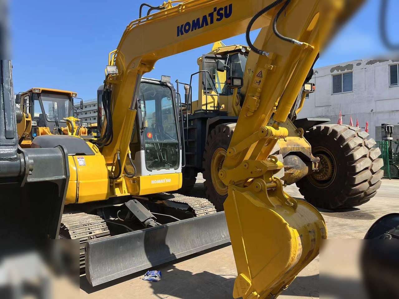 KOMATSU PC78US - Гусеничный экскаватор: фото 2 KOMATSU PC78US - Гусеничный экскаватор: фото 2