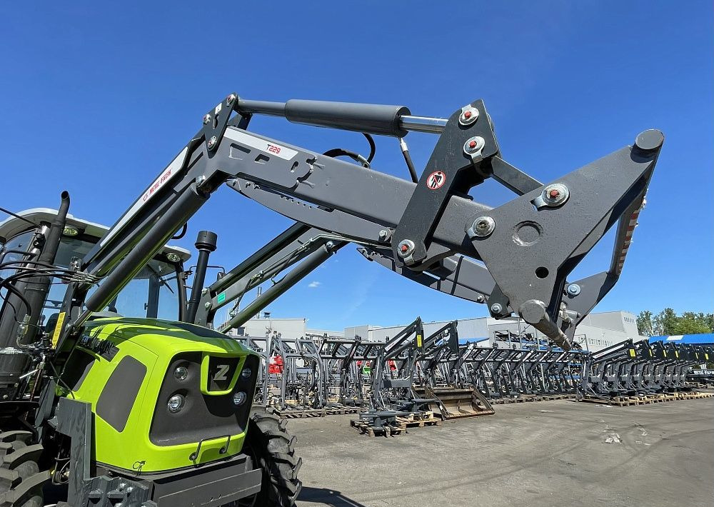 Metal-Fach T-229 1600L - Фронтальный погрузчик для трактора: фото 3 Metal-Fach T-229 1600L - Фронтальный погрузчик для трактора: фото 3