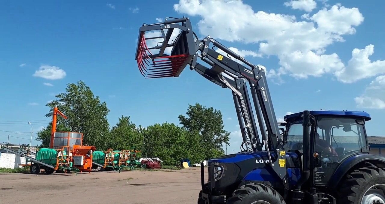 Metal-Fach T-229 1600L - Фронтальный погрузчик для трактора: фото 2 Metal-Fach T-229 1600L - Фронтальный погрузчик для трактора: фото 2