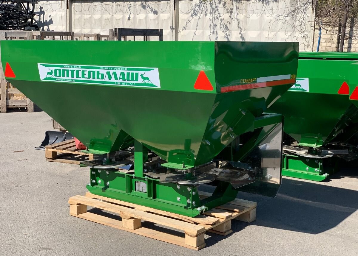 Оптсельмаш Стандарт 1050 - Разбрасыватель удобрений: фото 1 Оптсельмаш Стандарт 1050 - Разбрасыватель удобрений: фото 1