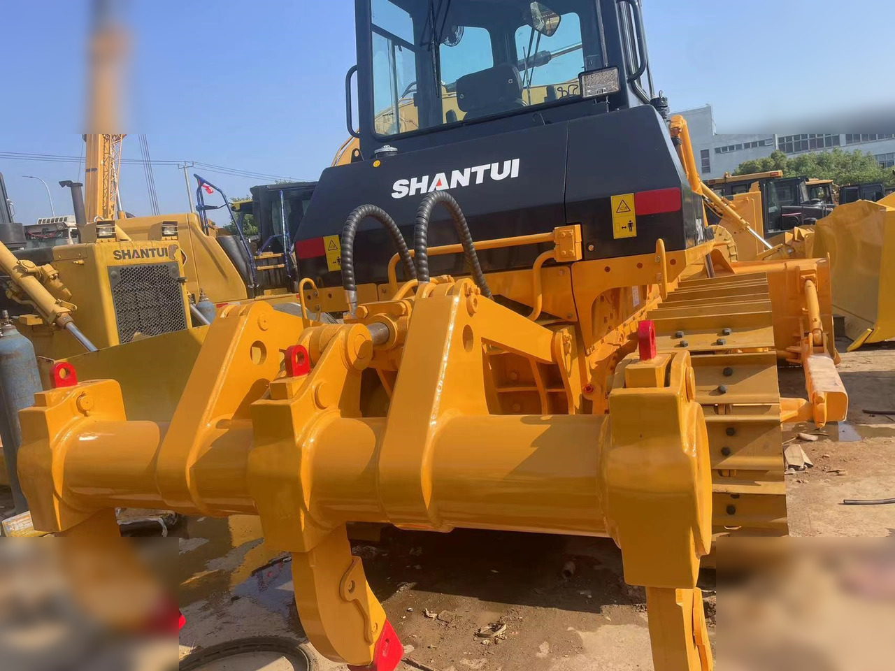 SHANTUI SD16 - Бульдозер: фото 4 SHANTUI SD16 - Бульдозер: фото 4