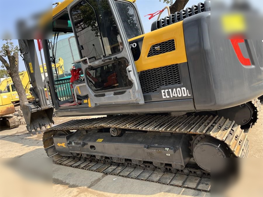 VOLVO EC140DL - Гусеничный экскаватор: фото 2 VOLVO EC140DL - Гусеничный экскаватор: фото 2