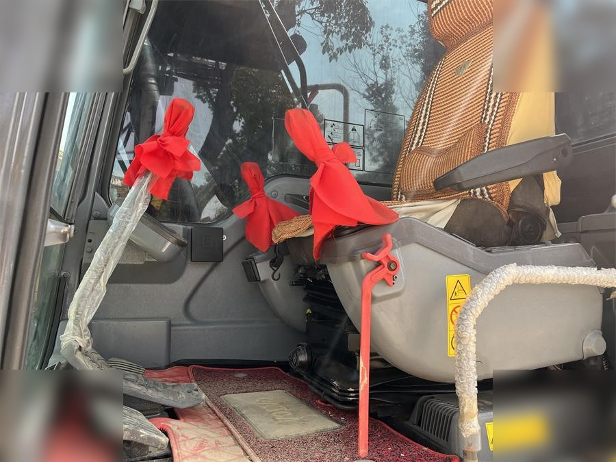 VOLVO EC140DL - Гусеничный экскаватор: фото 3 VOLVO EC140DL - Гусеничный экскаватор: фото 3