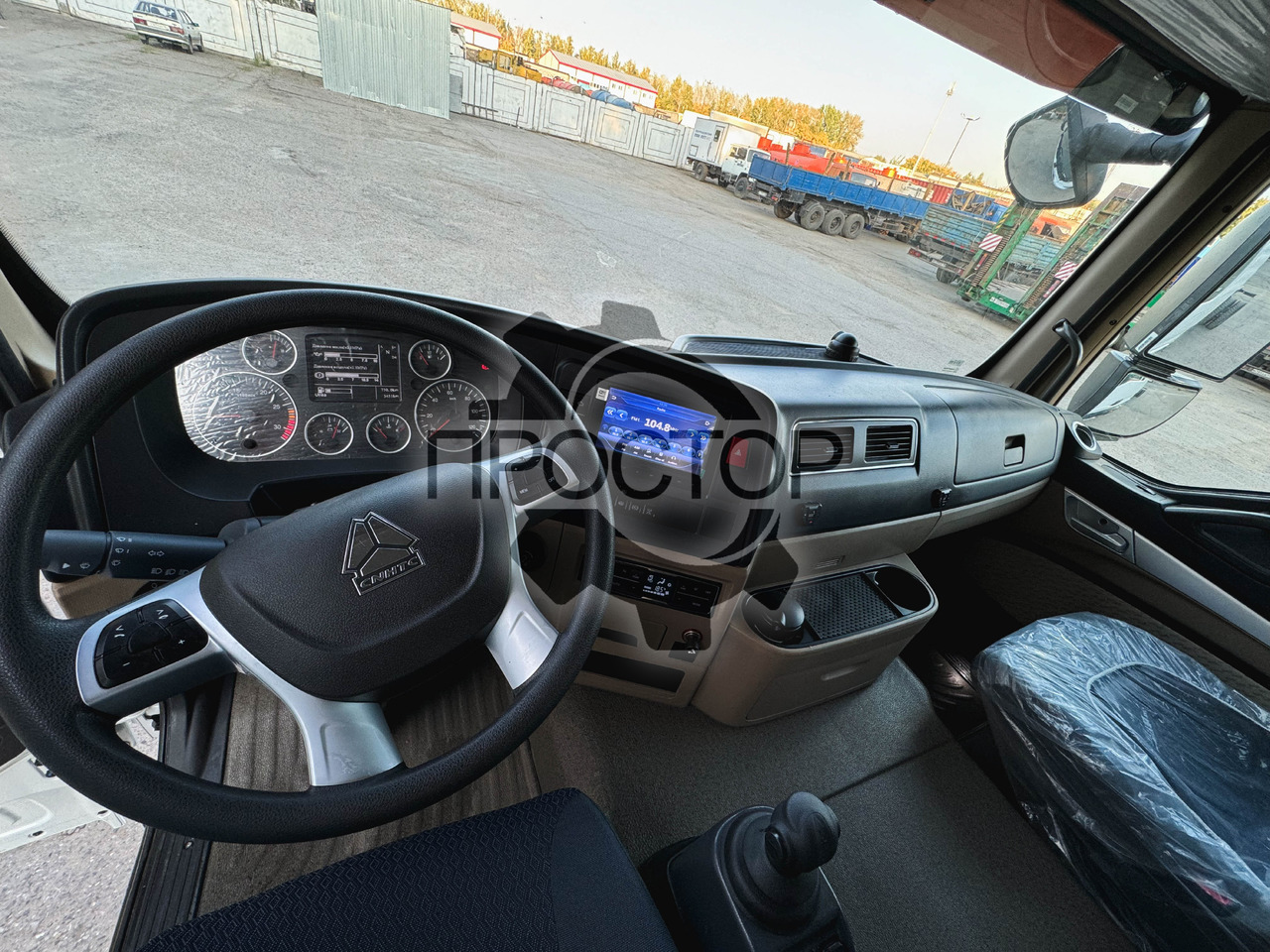 Новый Тентованный грузовик HOWO Sinotruk Howo T5G Европлатформа шторная: фото 29 Новый Тентованный грузовик HOWO Sinotruk Howo T5G Европлатформа шторная: фото 29