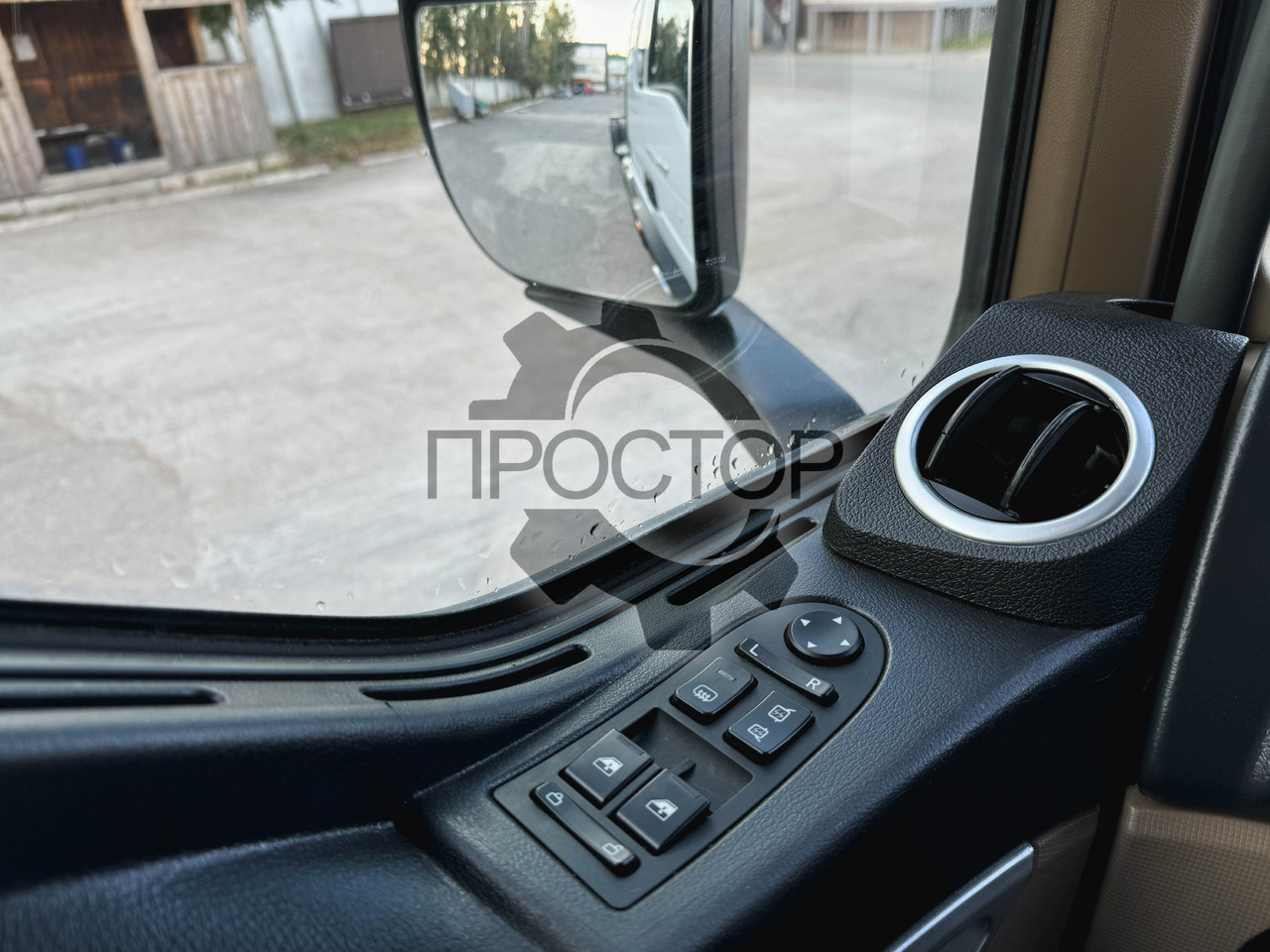 Новый Тентованный грузовик HOWO Sinotruk Howo T5G Европлатформа шторная: фото 19 Новый Тентованный грузовик HOWO Sinotruk Howo T5G Европлатформа шторная: фото 19