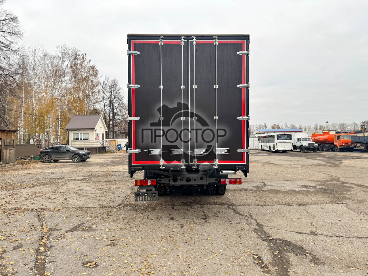 Новый Тентованный грузовик HOWO Sinotruk Howo T5G Европлатформа шторная: фото 14 Новый Тентованный грузовик HOWO Sinotruk Howo T5G Европлатформа шторная: фото 14