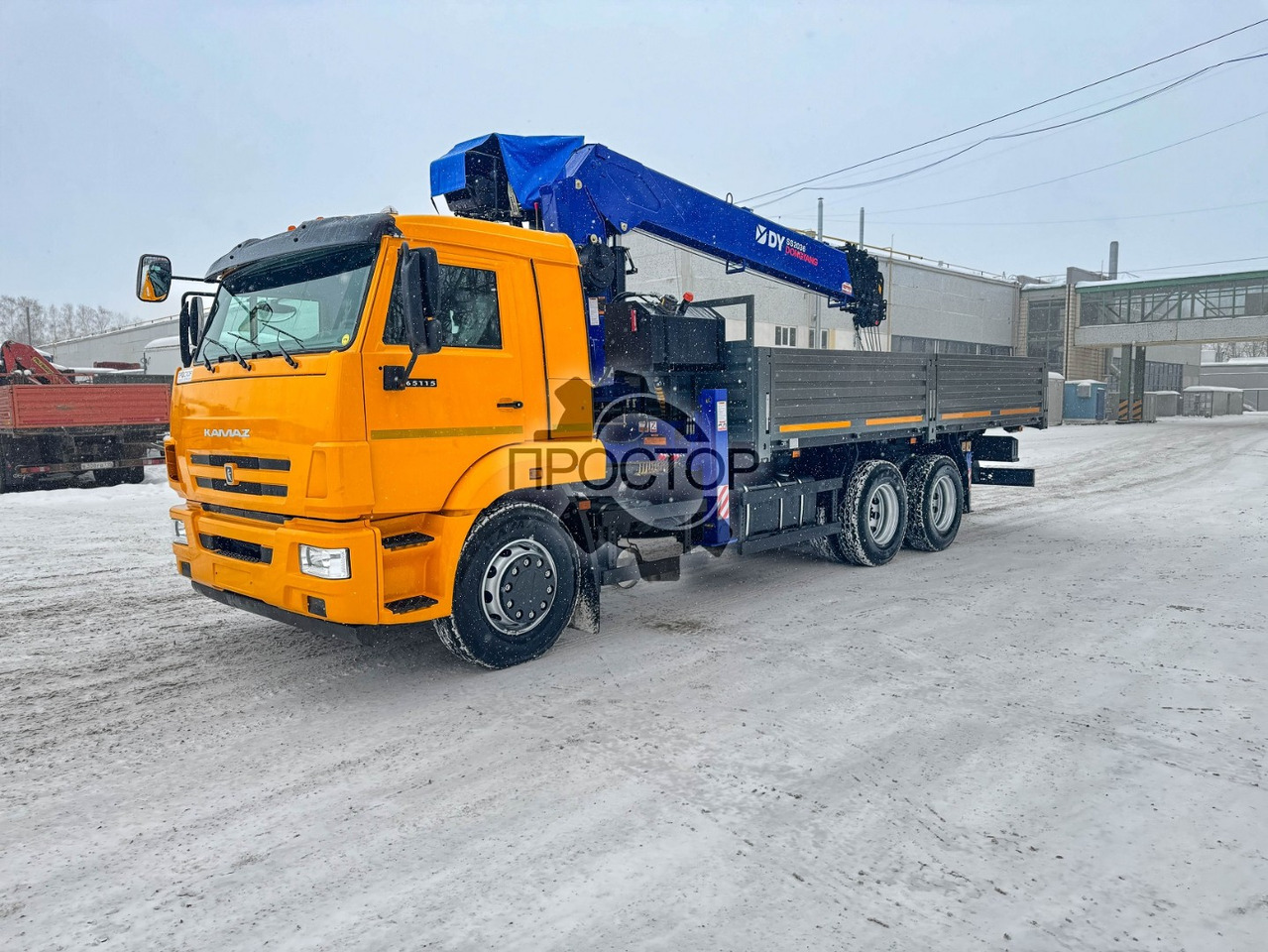 Новый Бортовой грузовик/ Платформа, Автоманипулятор КАМАЗ Камаз 65115 бортовой с КМУ DongYang SS 2036: фото 9
