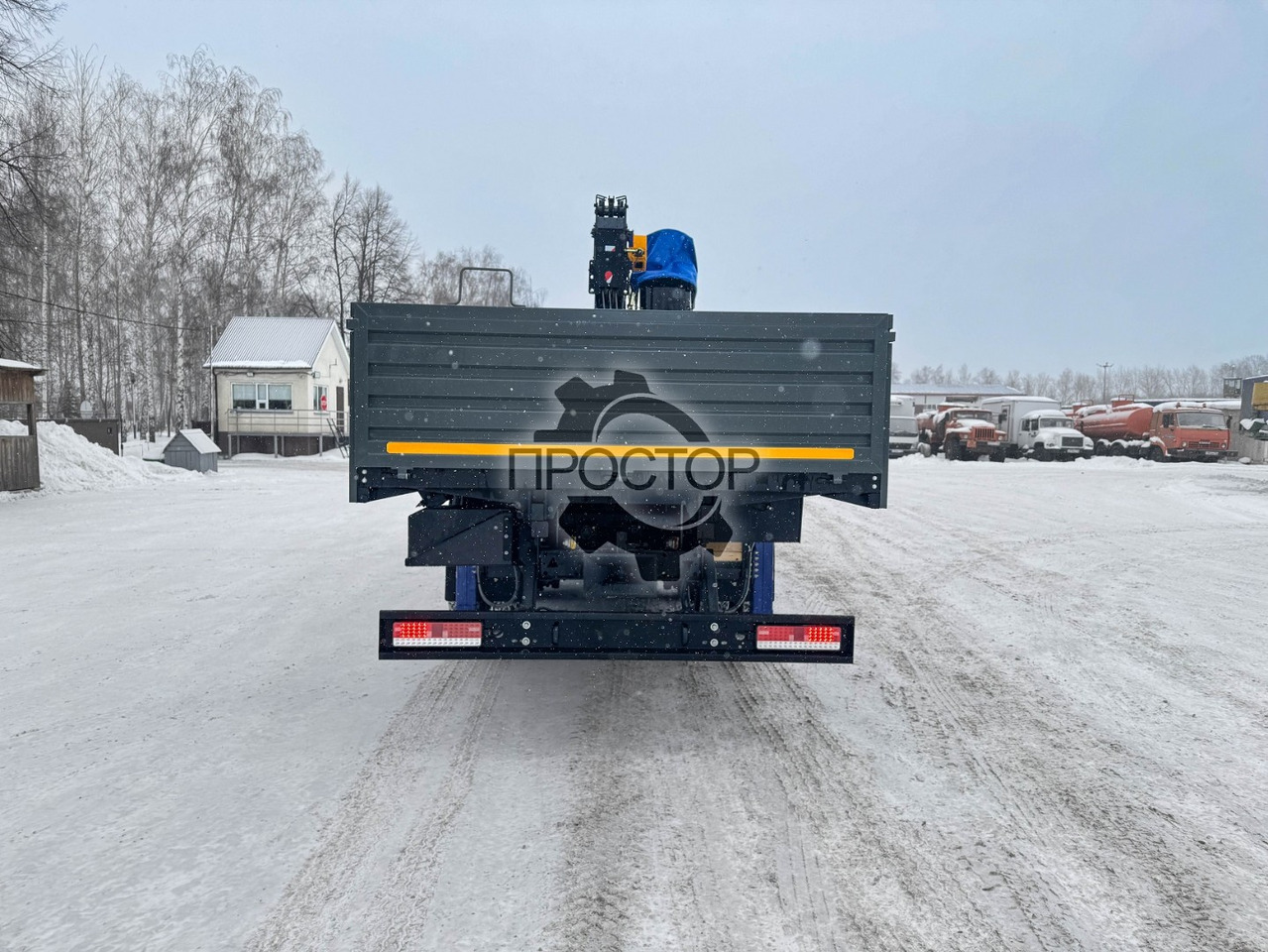 Новый Бортовой грузовик/ Платформа, Автоманипулятор КАМАЗ Камаз 65115 бортовой с КМУ DongYang SS 2036: фото 7