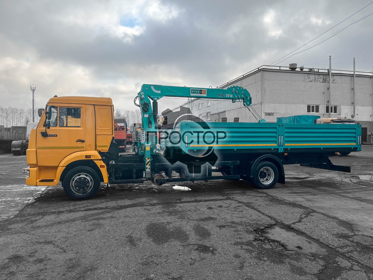 Камаз 4308 бортовой с КМУ HYUNDAI EVERDIGM HLC 3014 - Бортовой грузовик/ Платформа, Автоманипулятор: фото 5 Камаз 4308 бортовой с КМУ HYUNDAI EVERDIGM HLC 3014 - Бортовой грузовик/ Платформа, Автоманипулятор: фото 5