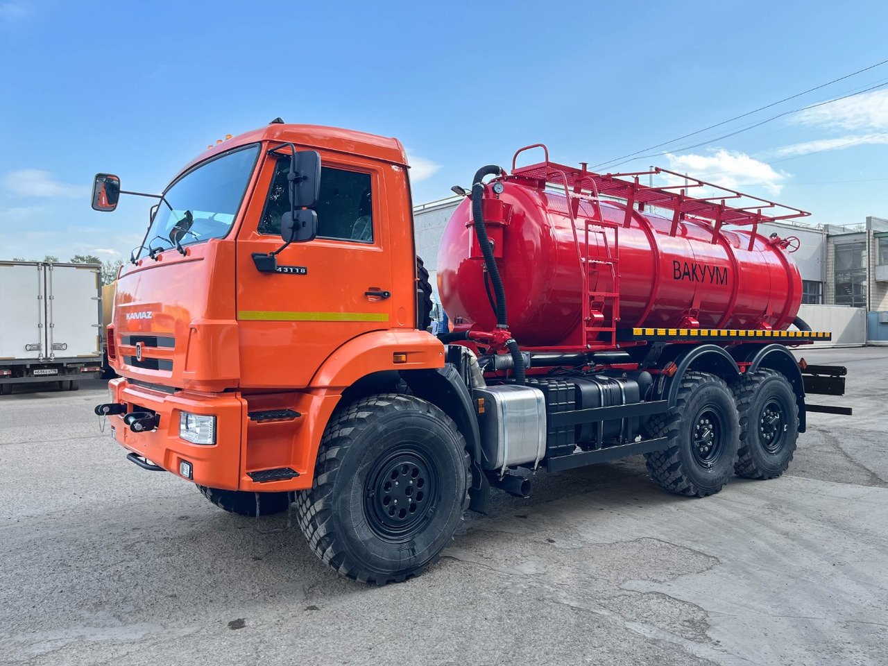 Ассенизатор, илосос Камаз 43118 МВ-10: фото 17