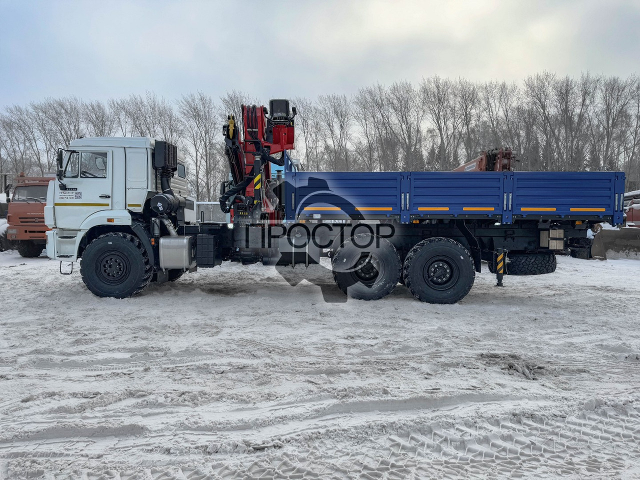 Камаз 43118 бортовой с КМУ Инман IM 320 - Бортовой грузовик/ Платформа, Автоманипулятор: фото 2 Камаз 43118 бортовой с КМУ Инман IM 320 - Бортовой грузовик/ Платформа, Автоманипулятор: фото 2