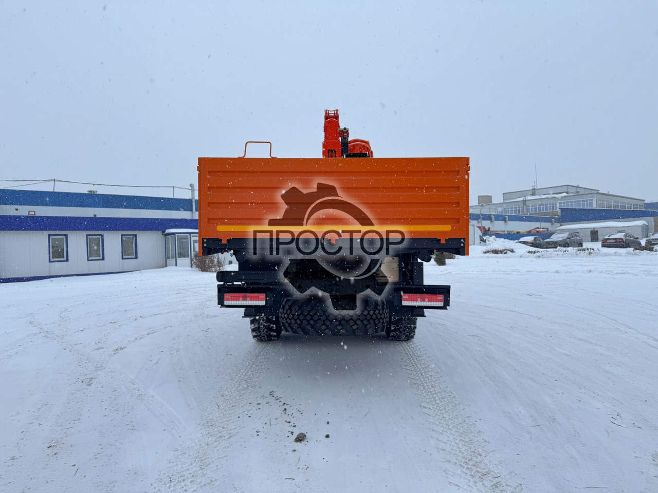 Камаз 43118 бортовой с КМУ Kanglim KS 2056 H - Бортовой грузовик/ Платформа, Автоманипулятор: фото 4 Камаз 43118 бортовой с КМУ Kanglim KS 2056 H - Бортовой грузовик/ Платформа, Автоманипулятор: фото 4