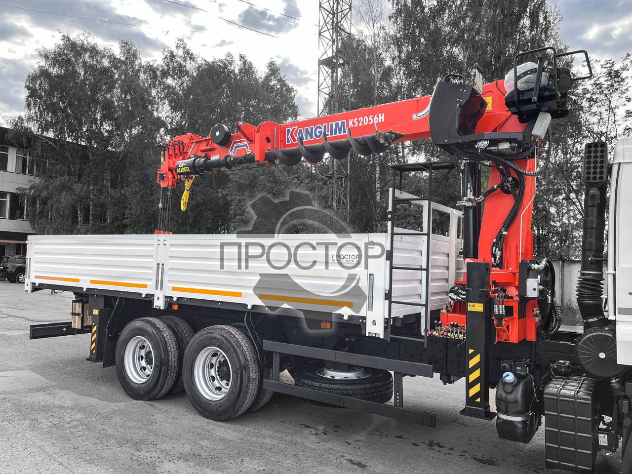 Камаз 65115 бортовой с КМУ Kanglim KS 2056 H (с буром) - Бортовой грузовик/ Платформа, Автоманипулятор: фото 5 Камаз 65115 бортовой с КМУ Kanglim KS 2056 H (с буром) - Бортовой грузовик/ Платформа, Автоманипулятор: фото 5