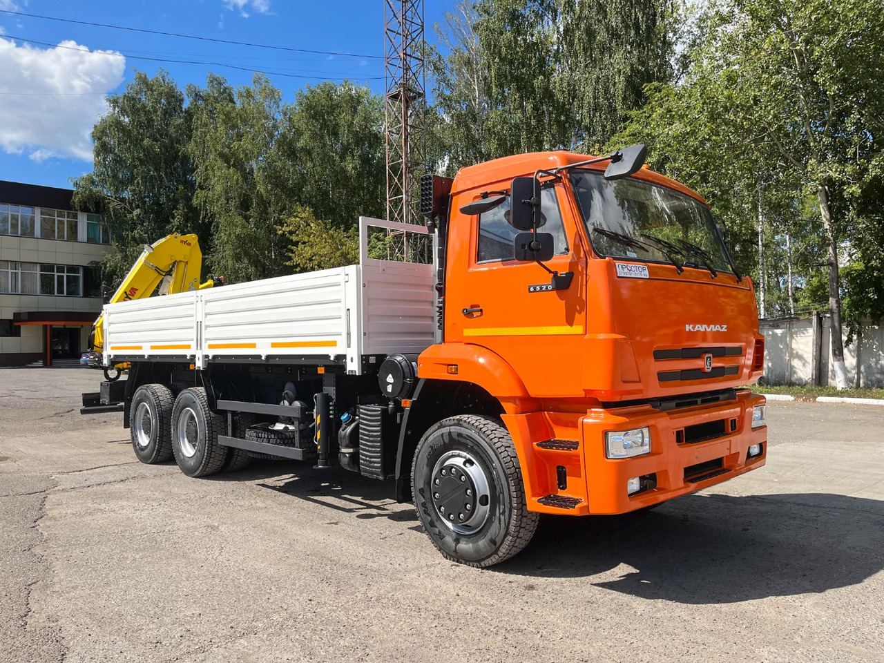 Бортовой грузовик/ Платформа, Автоманипулятор Камаз 6520 бортовой с КМУ Hyva HB 152: фото 8