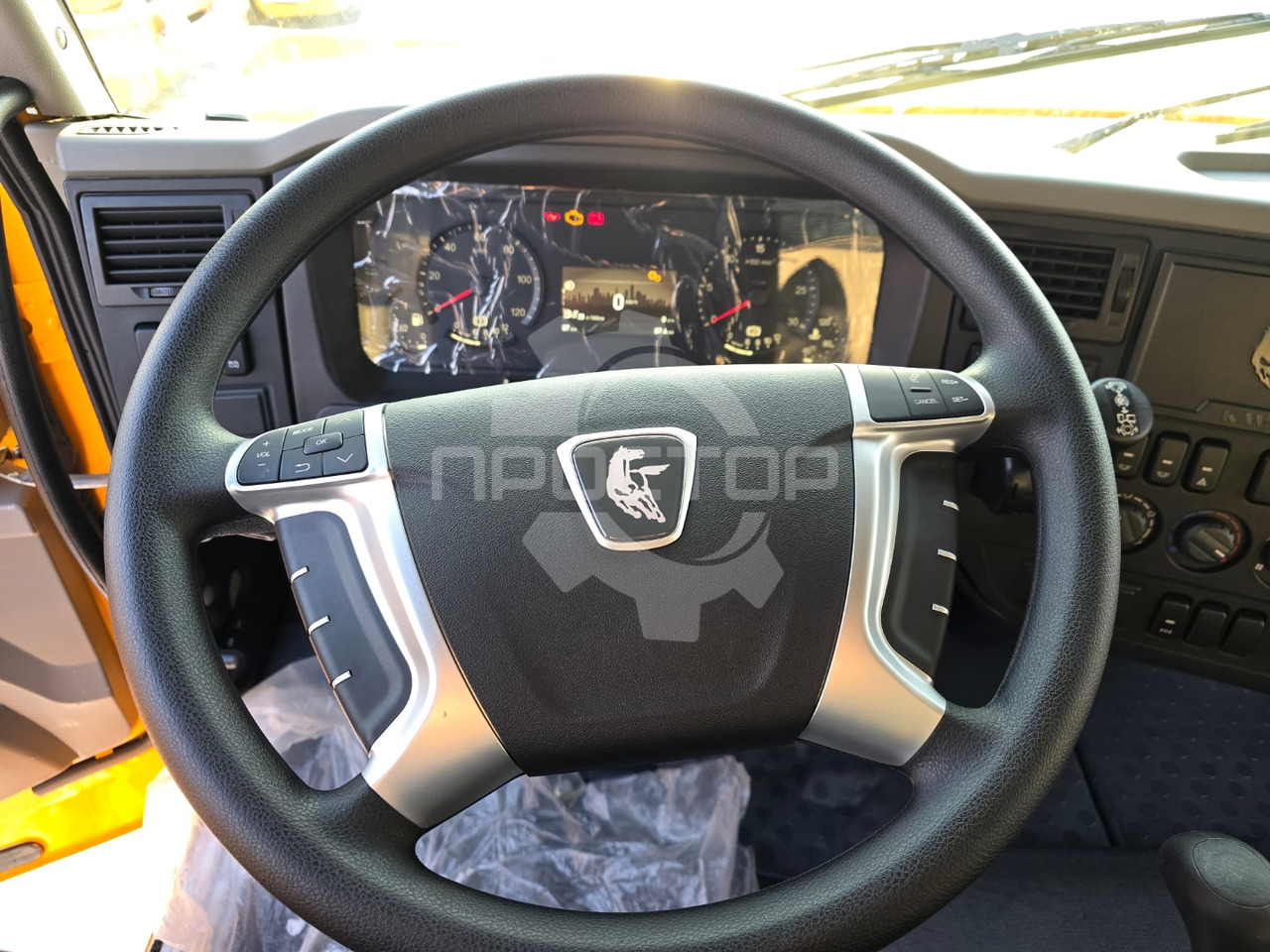 Тентованный грузовик Камаз Камаз 4308 Европлатформа шторная: фото 22