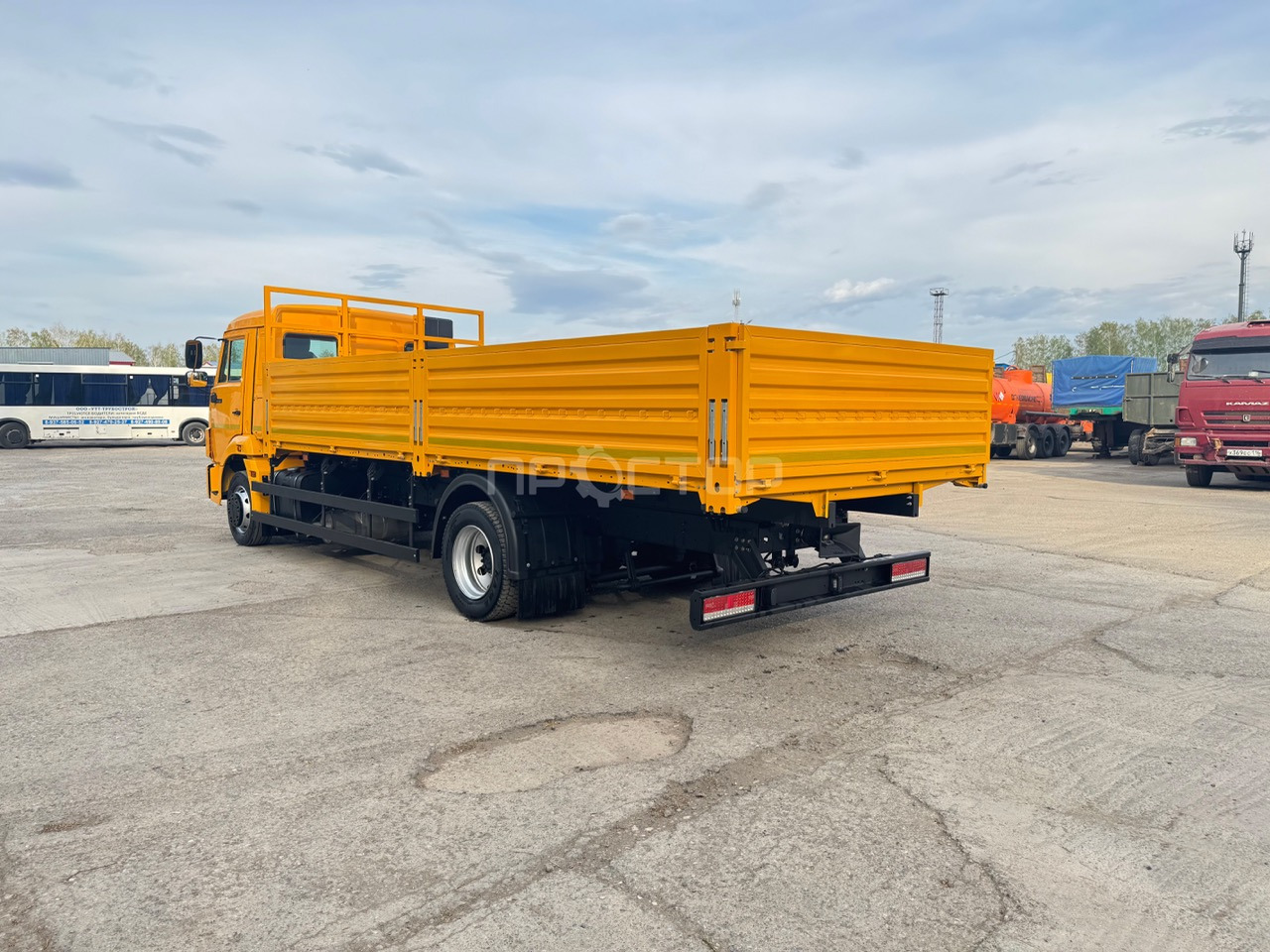 Новый Бортовой грузовик/ Платформа Камаз Камаз 4308 бортовой: фото 7