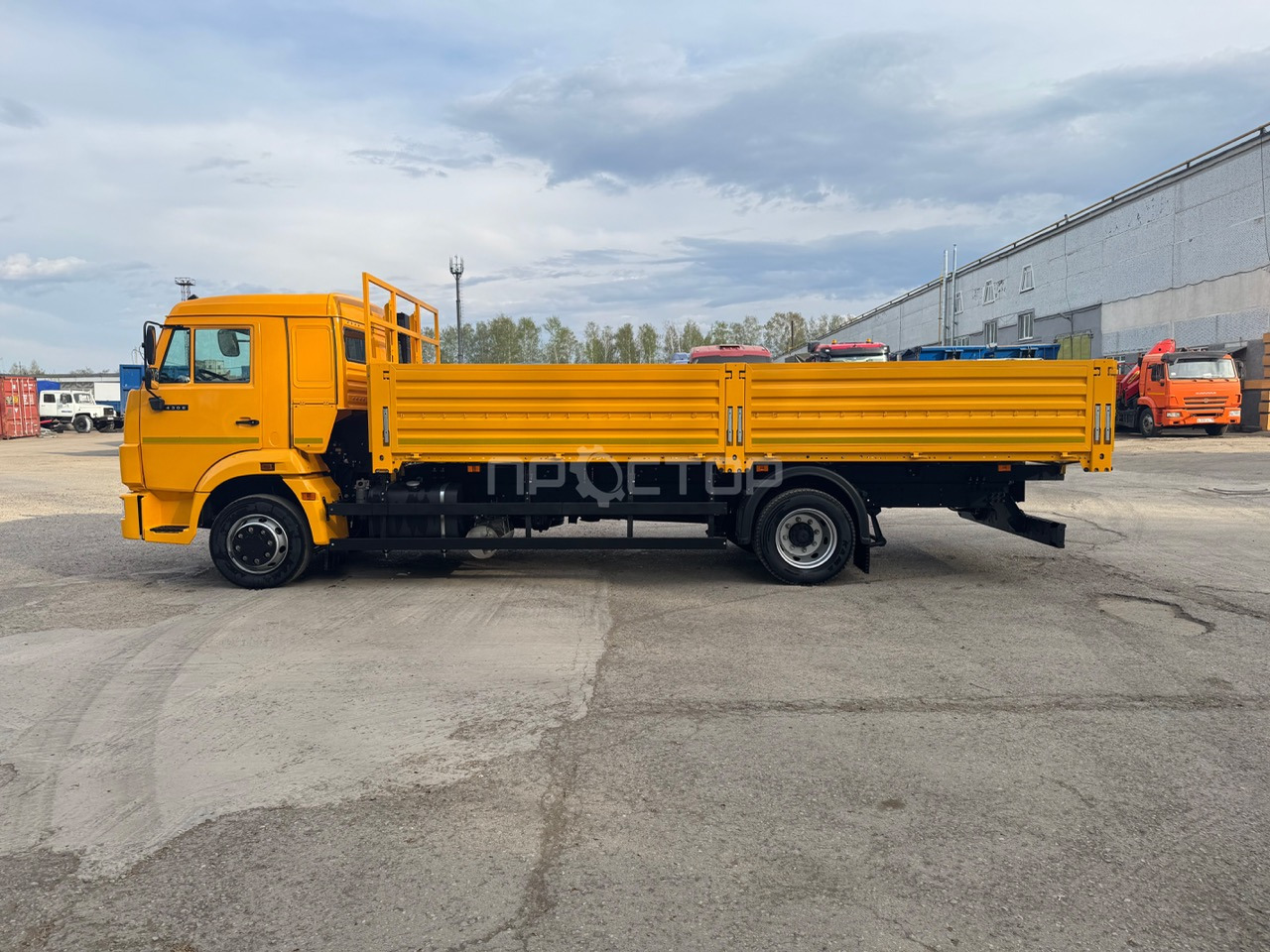 Новый Бортовой грузовик/ Платформа Камаз Камаз 4308 бортовой: фото 8