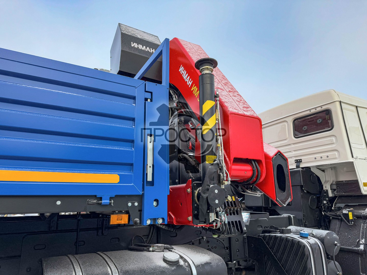 Новый Бортовой грузовик/ Платформа, Автоманипулятор Камаз Камаз 43118 бортовой с КМУ Инман IM 320: фото 8