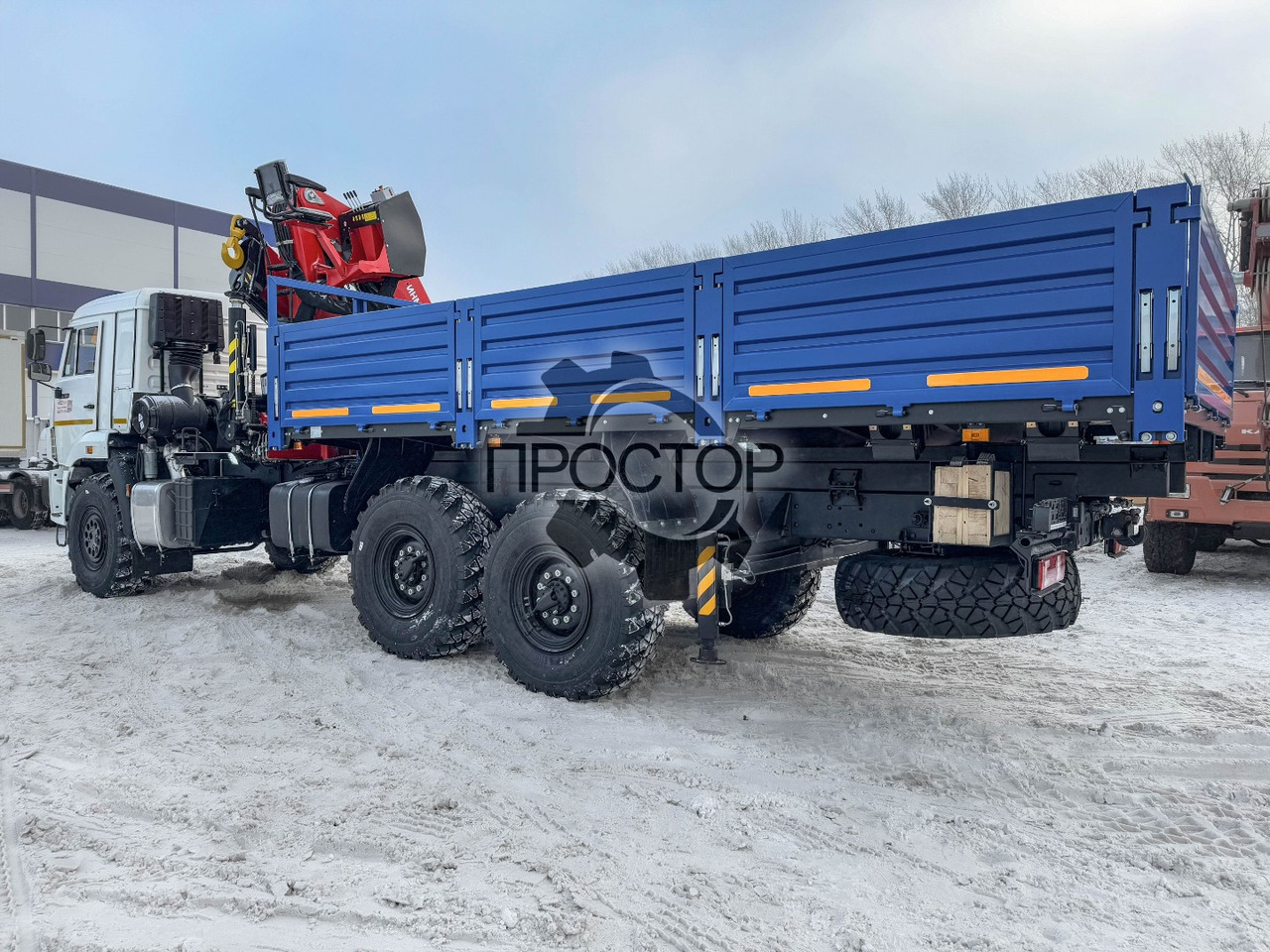 Камаз Камаз 43118 бортовой с КМУ Инман IM 320 - Бортовой грузовик/ Платформа, Автоманипулятор: фото 4 Камаз Камаз 43118 бортовой с КМУ Инман IM 320 - Бортовой грузовик/ Платформа, Автоманипулятор: фото 4