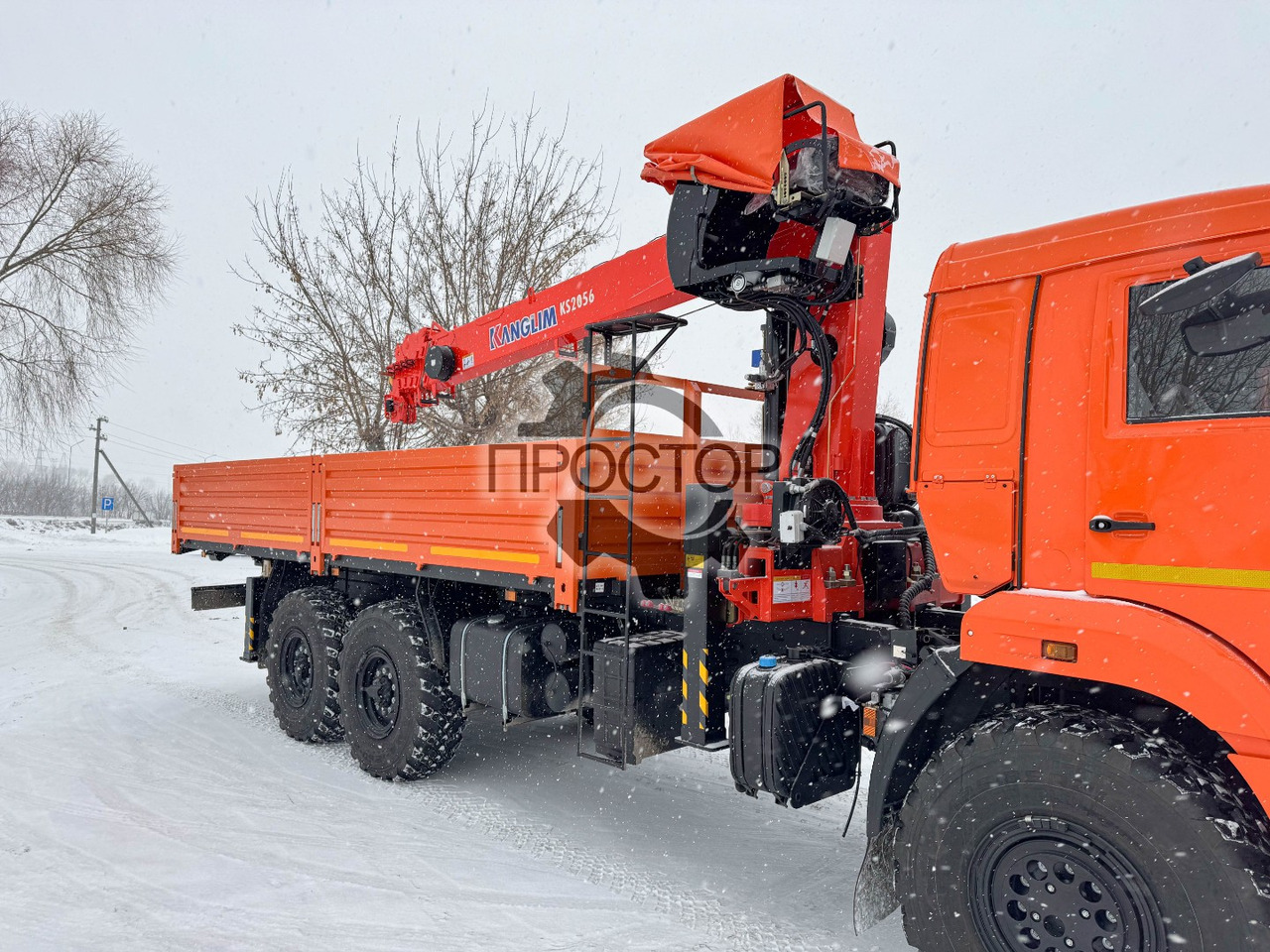 Камаз Камаз 43118 бортовой с КМУ Kanglim KS 2056 H - Бортовой грузовик/ Платформа, Автоманипулятор: фото 2 Камаз Камаз 43118 бортовой с КМУ Kanglim KS 2056 H - Бортовой грузовик/ Платформа, Автоманипулятор: фото 2