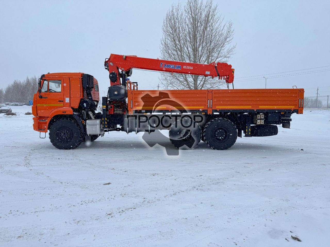 Новый Бортовой грузовик/ Платформа, Автоманипулятор Камаз Камаз 43118 бортовой с КМУ Kanglim KS 2056 H: фото 6