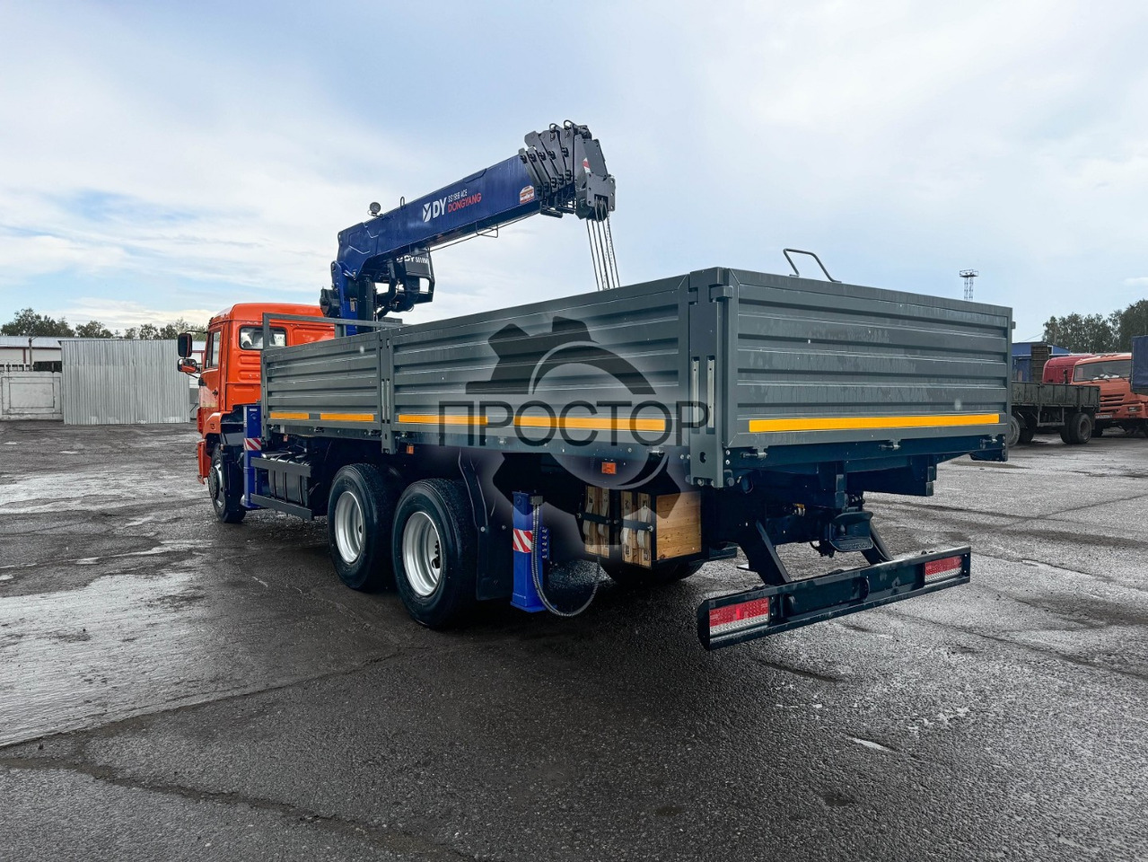 Новый Бортовой грузовик/ Платформа, Автоманипулятор Камаз Камаз 65115 бортовой с КМУ DongYang SS 1956 ACE: фото 8