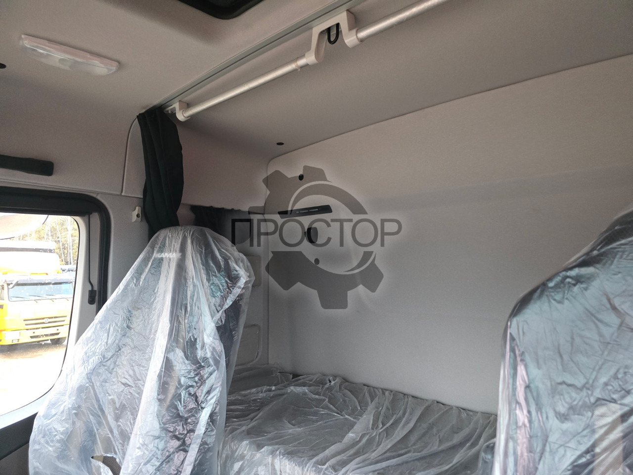 Новый Тентованный грузовик Камаз Камаз 65658-49 Европлатформа шторная: фото 14