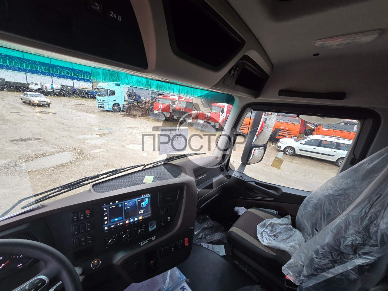 Новый Тентованный грузовик Камаз Камаз 65658-49 Европлатформа шторная: фото 15