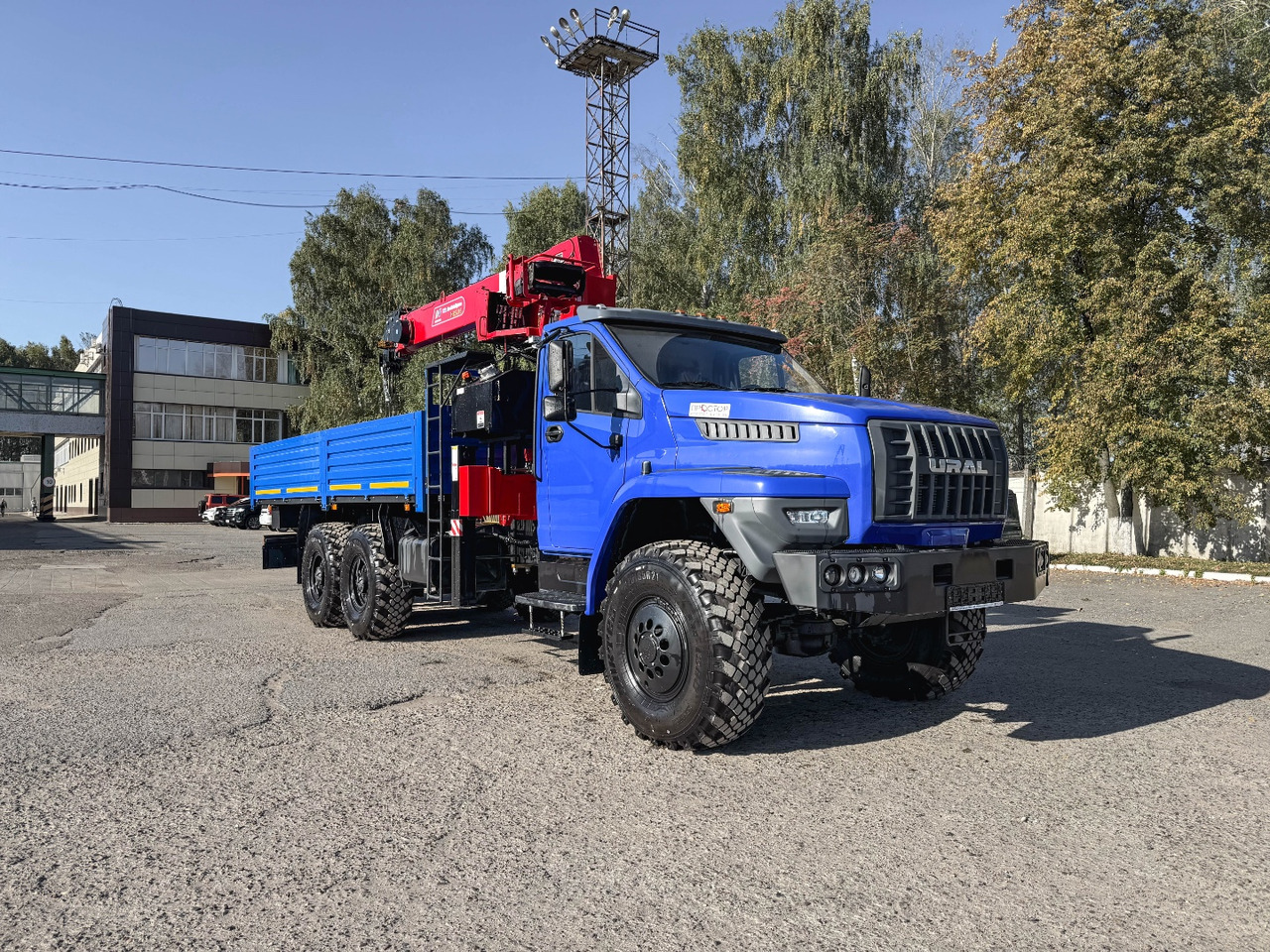 Урал Урал Next 4320-6952 бортовой с КМУ Horyong HRS 216 - Бортовой грузовик/ Платформа, Автоманипулятор: фото 1 Урал Урал Next 4320-6952 бортовой с КМУ Horyong HRS 216 - Бортовой грузовик/ Платформа, Автоманипулятор: фото 1