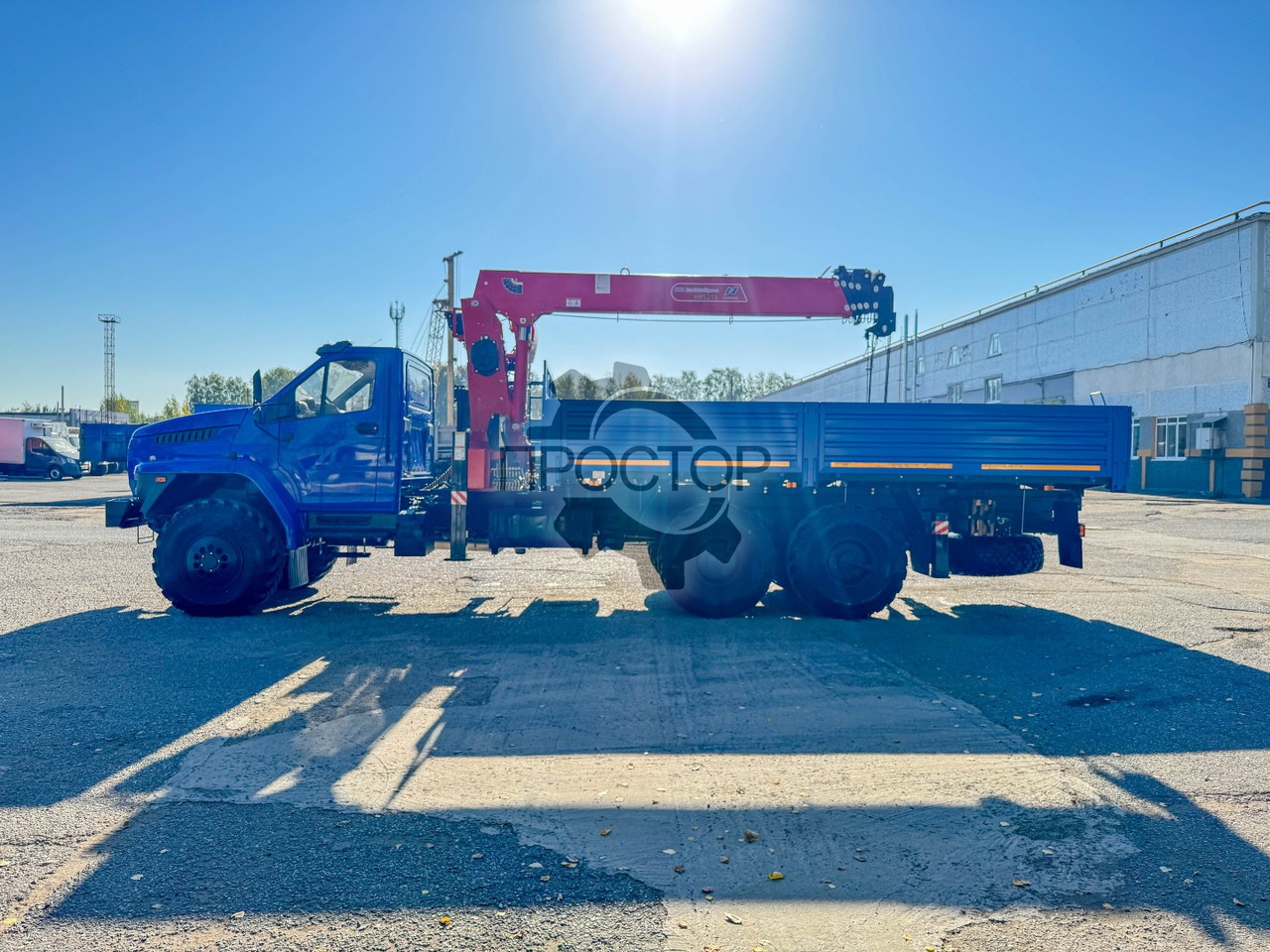 Новый Бортовой грузовик/ Платформа, Автоманипулятор Урал Урал Next 4320-6952 бортовой с КМУ Horyong HRS 216: фото 9