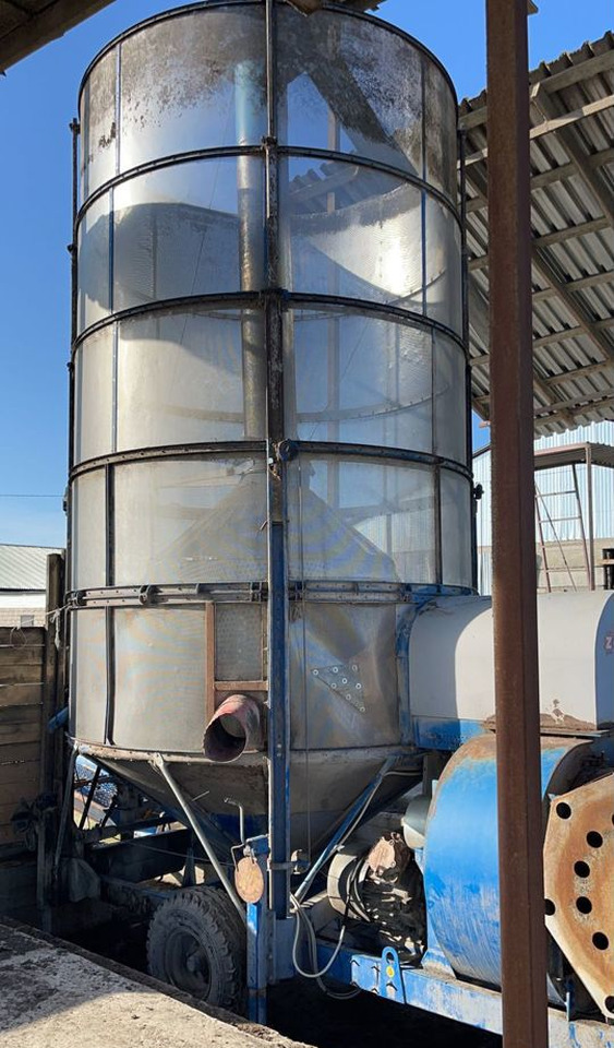 Мобильная зерносушилка Zaffrani 210GZ 30m3 - Послеуборочное оборудование: фото 4 Мобильная зерносушилка Zaffrani 210GZ 30m3 - Послеуборочное оборудование: фото 4
