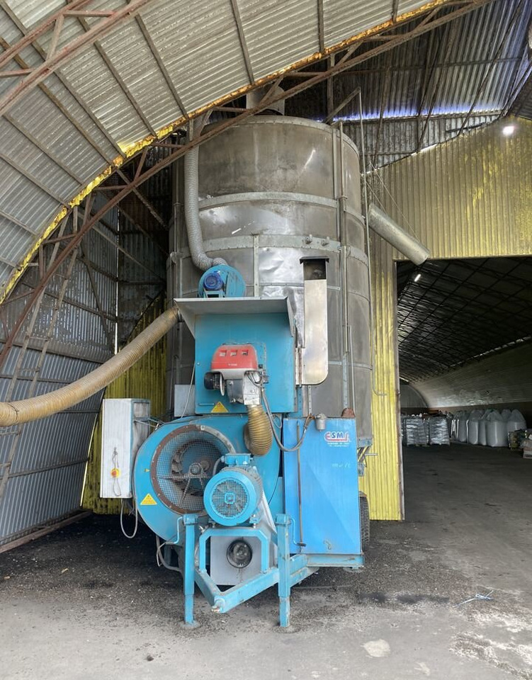 Мобильная зерносушилка б/у 26 кубов - Послеуборочное оборудование: фото 1 Мобильная зерносушилка б/у 26 кубов - Послеуборочное оборудование: фото 1