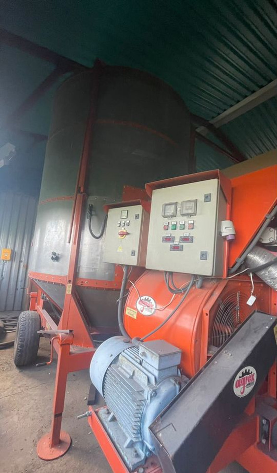 Зерносушилка Agrex бу - Послеуборочное оборудование: фото 2 Зерносушилка Agrex бу - Послеуборочное оборудование: фото 2