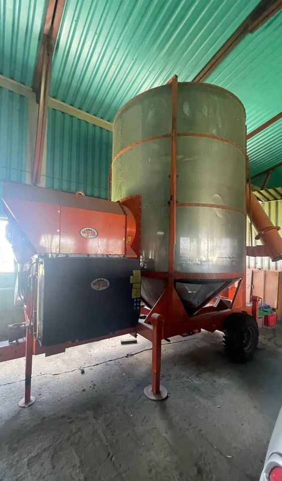 Зерносушилка Agrex бу - Послеуборочное оборудование: фото 4 Зерносушилка Agrex бу - Послеуборочное оборудование: фото 4