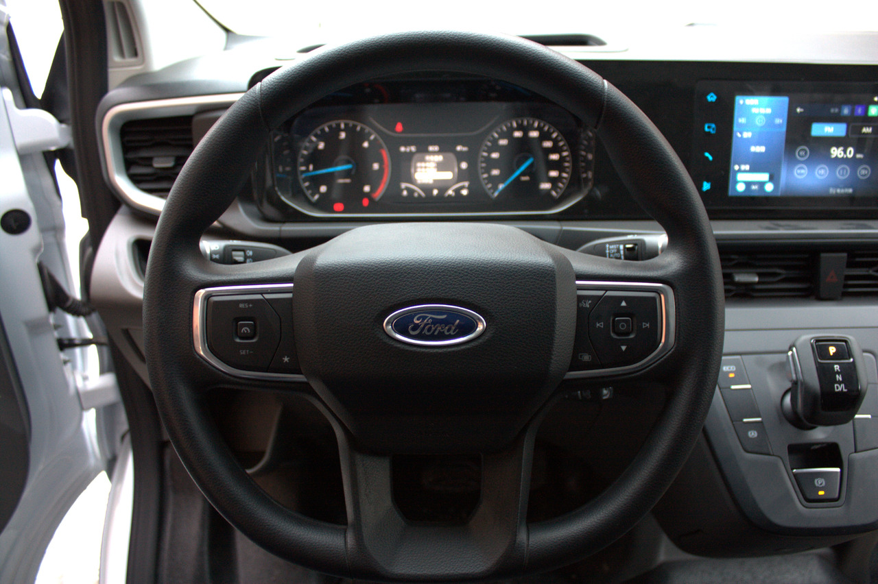 Новый Легковой фургон FORD Transit Custom: фото 10 Новый Легковой фургон FORD Transit Custom: фото 10