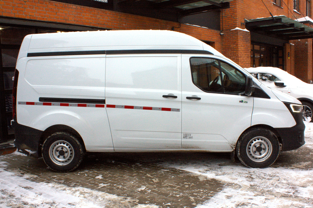 FORD Transit Custom - Легковой фургон: фото 3 FORD Transit Custom - Легковой фургон: фото 3