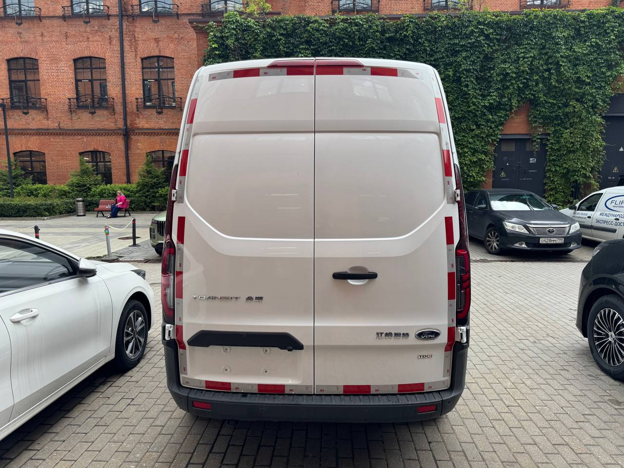 FORD Transit Custom - Легковой фургон: фото 4 FORD Transit Custom - Легковой фургон: фото 4