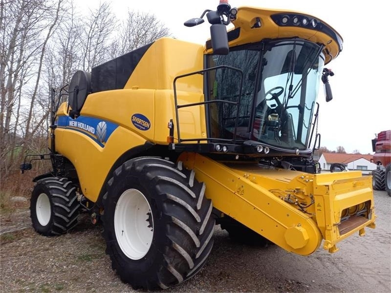 New Holland CX8.80 SLH med 25 fods Varifeed - Зерноуборочный комбайн: фото 2 New Holland CX8.80 SLH med 25 fods Varifeed - Зерноуборочный комбайн: фото 2