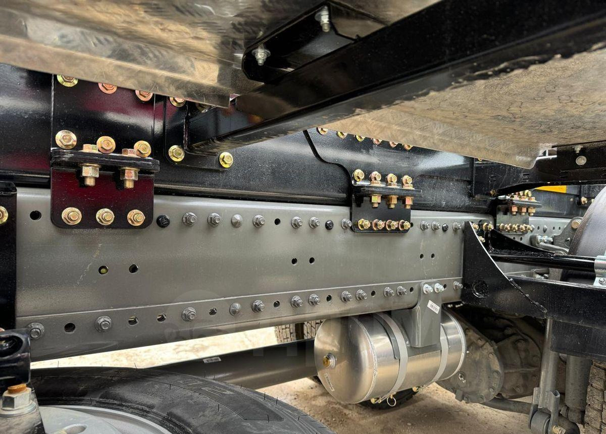 Новый Лесовоз, сортиментовоз Sitrak C7H: фото 45