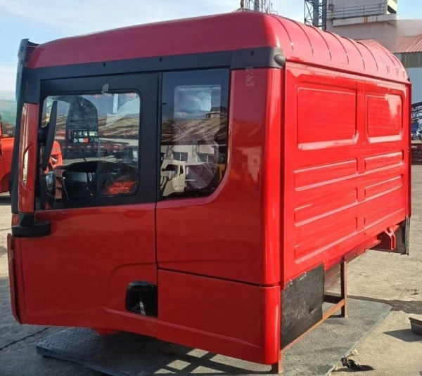 Shacman X5000 - Кабина: фото 2 Shacman X5000 - Кабина: фото 2