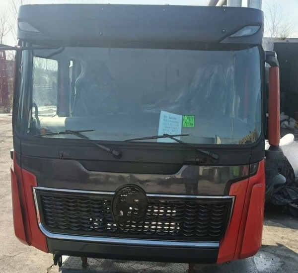 Shacman X5000 - Кабина: фото 1 Shacman X5000 - Кабина: фото 1