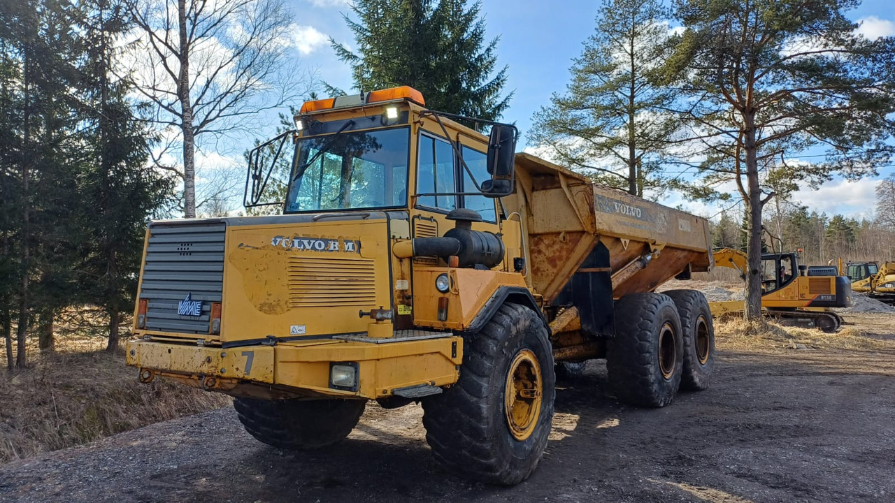 Volvo A25C 6X6 - Сочленённый самосвал: фото 1 Volvo A25C 6X6 - Сочленённый самосвал: фото 1
