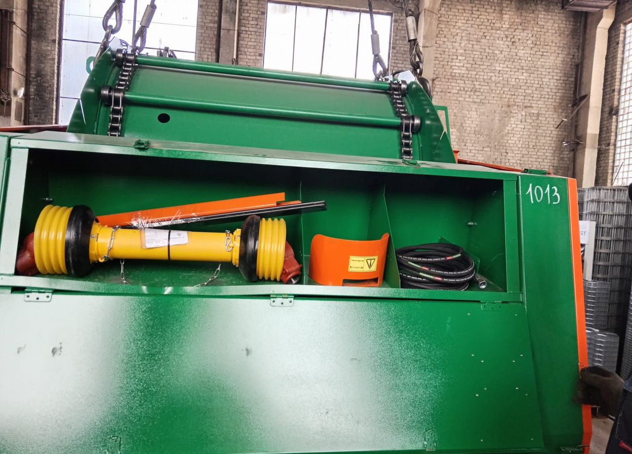 Унисибмаш ПР-145М - Пресс-подборщик рулонный: фото 3 Унисибмаш ПР-145М - Пресс-подборщик рулонный: фото 3